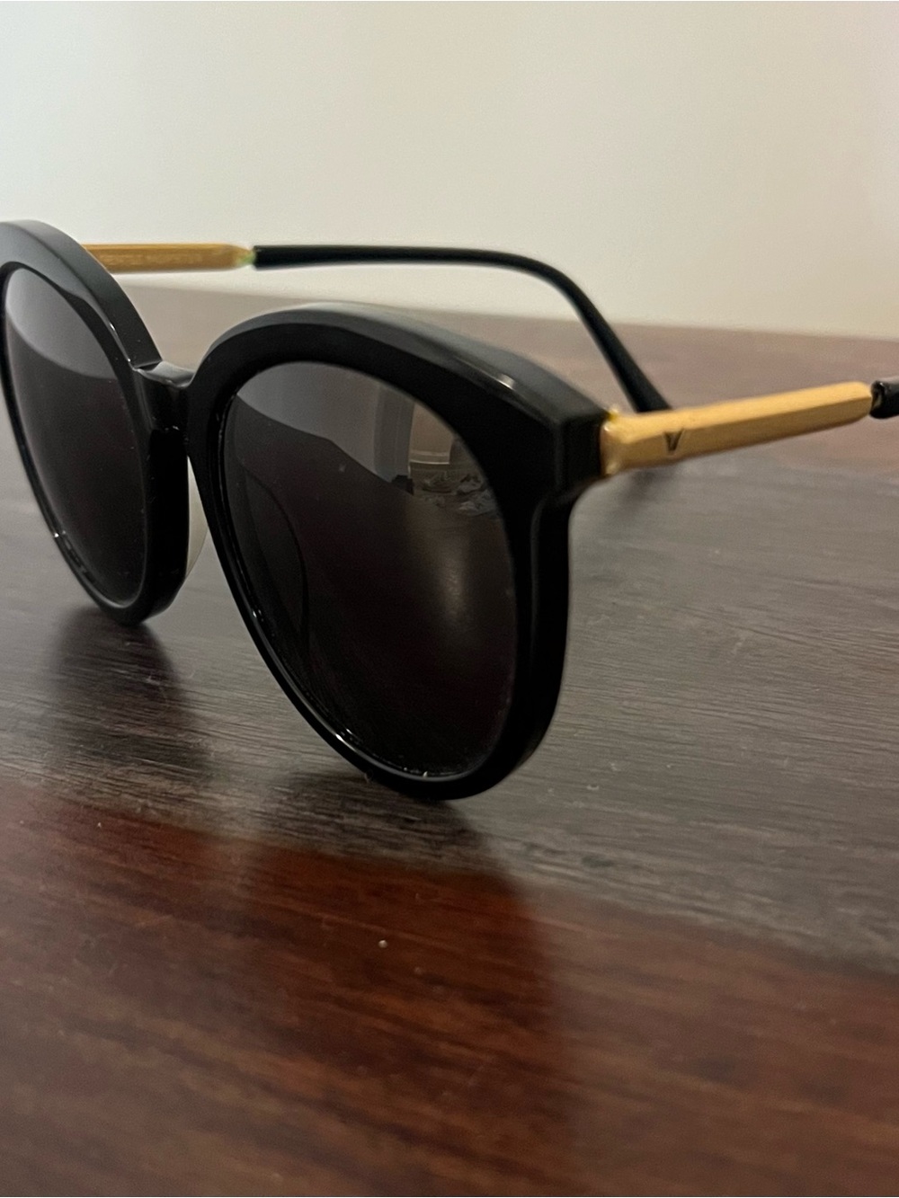 Gentle Monster Black & Gold Round Women's Sunglasses